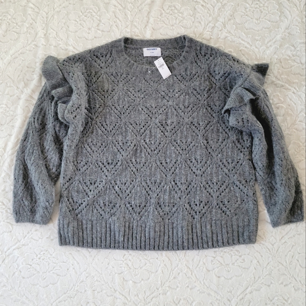 🆕 Women's Old Navy Ruffle Sleeve Sweater 🆕